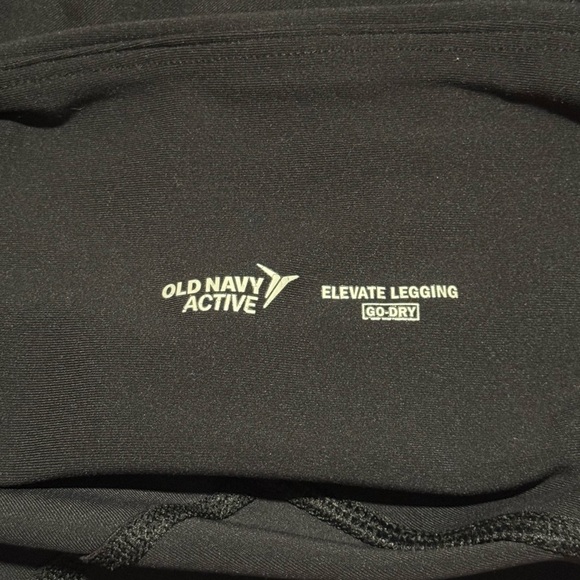 Women’s Old Navy Active Leggings - Picture 2 of 4